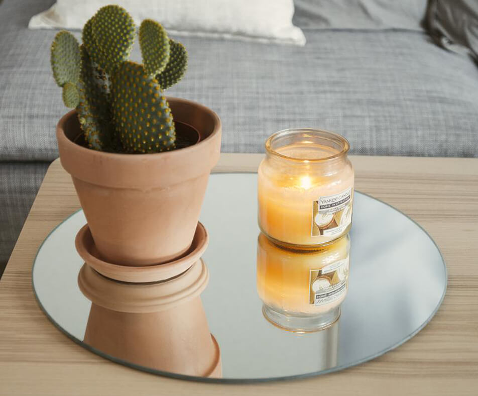 Tavă-oglinjoară - oglindă rotundă folosită ca tavă pentru lumânări